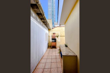 Casa à venda com 230m², 3 quartos e 2 vagasÁrea externa