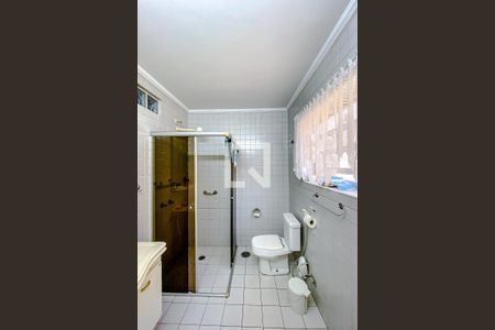 Casa à venda com 230m², 3 quartos e 2 vagasBanheiro da Suíte