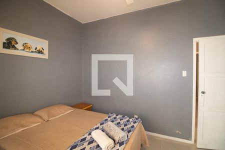 Quarto 1 de apartamento à venda com 2 quartos, 70m² em Copacabana, Rio de Janeiro