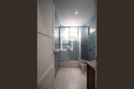 Apartamento à venda com 70m², 2 quartos e sem vagaBanheiro social