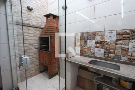 Casa à venda com 160m², 2 quartos e 2 vagasSalão de festas