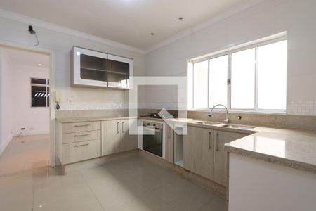 Casa à venda com 160m², 2 quartos e 2 vagasCozinha