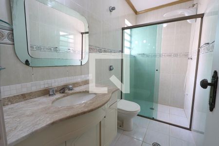 Casa à venda com 160m², 2 quartos e 2 vagasBanheiro da Suíte 1