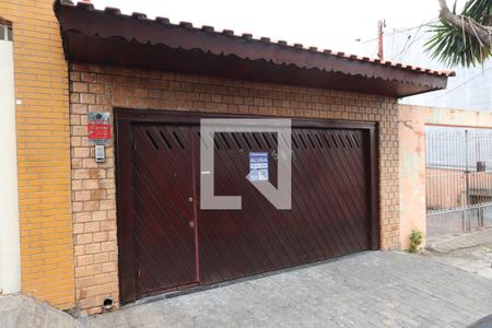 Casa à venda com 160m², 2 quartos e 2 vagasFachada