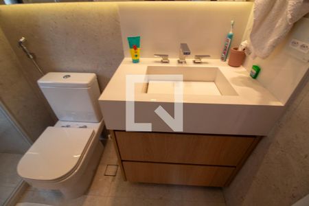 Apartamento à venda com 167m², 3 quartos e 3 vagasBanheiro da Suíte 1