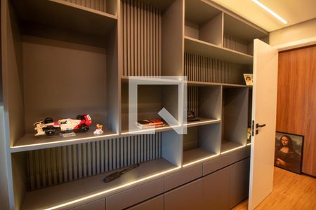 Apartamento à venda com 167m², 3 quartos e 3 vagasEscritório