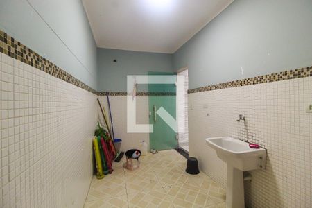 Casa de condomínio à venda com 380m², 3 quartos e 2 vagas Casa de condomínio à venda com 380m², 3 quartos e 2 vagasÁrea de Serviço