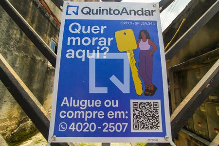 Casa de condomínio à venda com 380m², 3 quartos e 2 vagas Casa de condomínio à venda com 380m², 3 quartos e 2 vagasPlaquinha