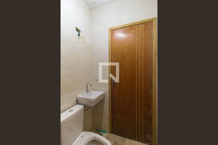 Casa de condomínio à venda com 380m², 3 quartos e 2 vagas Casa de condomínio à venda com 380m², 3 quartos e 2 vagasBanheiro 2