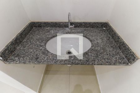 Apartamento para alugar com 40m², 2 quartos e sem vaga Apartamento para alugar com 40m², 2 quartos e sem vagaBanheiro