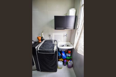 Apartamento à venda com 75m², 2 quartos e 1 vagaÁrea de Serviço