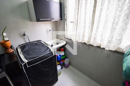 Apartamento à venda com 75m², 2 quartos e 1 vagaÁrea de Serviço
