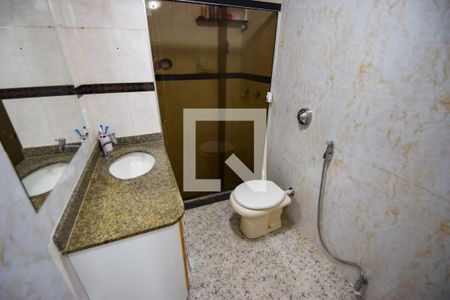 Apartamento à venda com 75m², 2 quartos e 1 vagaBanheiro