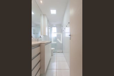 Apartamento para alugar com 54m², 2 quartos e 1 vaga Apartamento para alugar com 54m², 2 quartos e 1 vagaBanheiro da Suíte