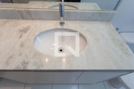 Apartamento para alugar com 54m², 2 quartos e 1 vaga Apartamento para alugar com 54m², 2 quartos e 1 vagaBanheiro da Suíte