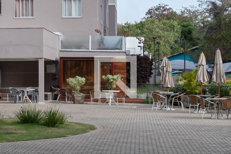 Apartamento para alugar com 54m², 2 quartos e 1 vaga Apartamento para alugar com 54m², 2 quartos e 1 vagaÁrea comum - Piscina