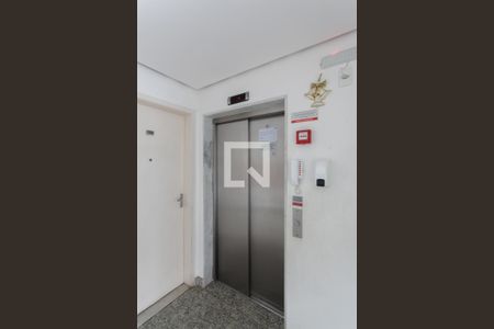 Apartamento para alugar com 54m², 2 quartos e 1 vaga Apartamento para alugar com 54m², 2 quartos e 1 vagaElevador