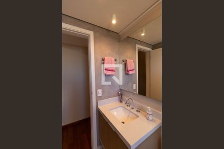 Apartamento à venda com 66m², 2 quartos e 1 vagaBanheiro da Suíte