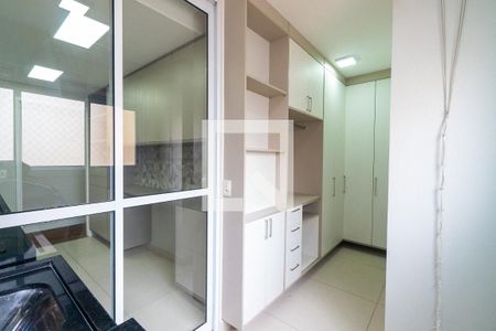 Apartamento para alugar com 80m², 3 quartos e 2 vagasÁrea de Serviço