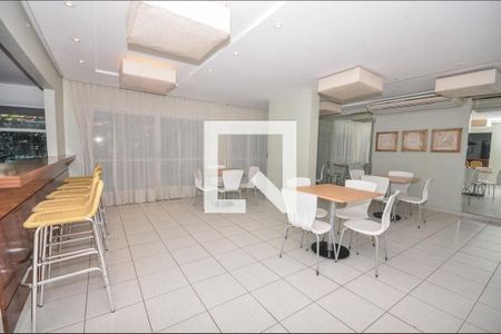 Apartamento para alugar com 128m², 4 quartos e 2 vagasÁrea comum - Salão de festas