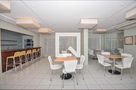 Apartamento para alugar com 128m², 4 quartos e 2 vagasÁrea comum - Salão de festas