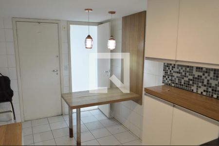 Apartamento para alugar com 128m², 4 quartos e 2 vagasCozinha