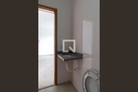 Apartamento à venda com 46m², 2 quartos e 1 vaga Apartamento à venda com 46m², 2 quartos e 1 vagaBanheiro