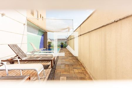 Apartamento à venda com 56m², 2 quartos e 1 vaga Apartamento à venda com 56m², 2 quartos e 1 vagaÁrea comum - Piscina
