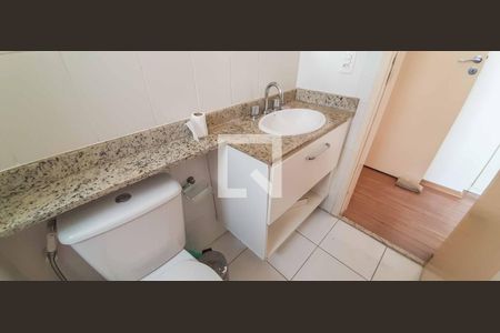 Apartamento à venda com 56m², 2 quartos e 1 vaga Apartamento à venda com 56m², 2 quartos e 1 vagaBanheiro da Suíte