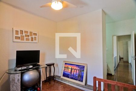 Casa à venda com 131m², 2 quartos e 2 vagas Casa à venda com 131m², 2 quartos e 2 vagasQuarto