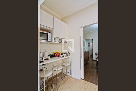 Casa à venda com 131m², 2 quartos e 2 vagas Casa à venda com 131m², 2 quartos e 2 vagasCozinha