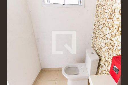 Casa à venda com 217m², 4 quartos e 2 vagasBanheiro