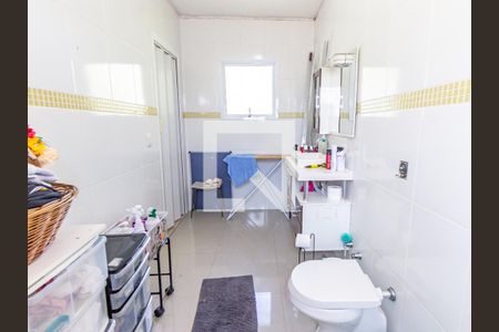 Casa à venda com 217m², 4 quartos e 2 vagasBanheiro da Suíte 3