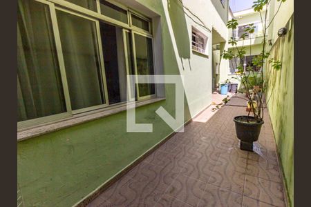 Casa à venda com 217m², 4 quartos e 2 vagasQuintal