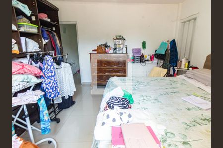 Casa à venda com 217m², 4 quartos e 2 vagasSuíte 3