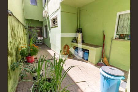 Casa à venda com 217m², 4 quartos e 2 vagasQuintal