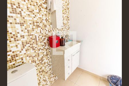 Casa à venda com 217m², 4 quartos e 2 vagasBanheiro