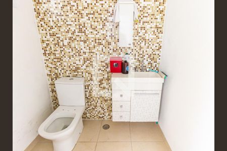 Casa à venda com 217m², 4 quartos e 2 vagasBanheiro