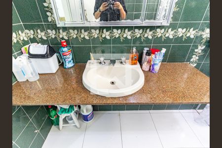 Casa à venda com 217m², 4 quartos e 2 vagasBanheiro da Suíte 1