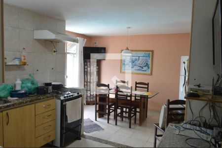 Casa de condomínio para alugar com 230m², 6 quartos e 2 vagas Casa de condomínio para alugar com 230m², 6 quartos e 2 vagasCozinha