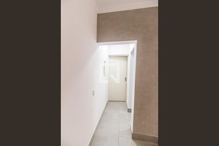 Corredor de casa para alugar com 1 quarto, 35m² em Jardim Boa Vista, Carapicuíba
