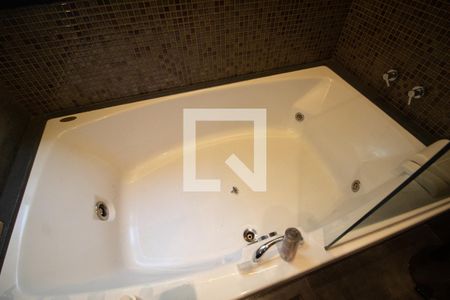 Casa para alugar com 128m², 3 quartos e 1 vagaBanheiro da suíte - banheira