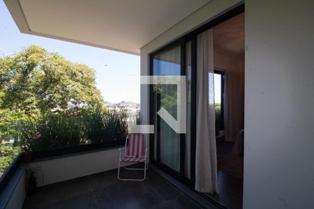 Casa para alugar com 128m², 3 quartos e 1 vagaSuíte - Varanda