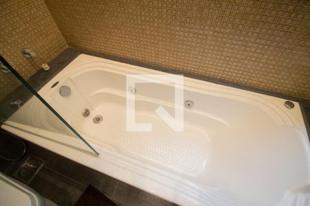 Casa para alugar com 128m², 3 quartos e 1 vagaBanheiro social - banheira