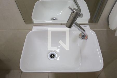 Casa à venda com 212m², 3 quartos e 3 vagasBanheiro de serviço