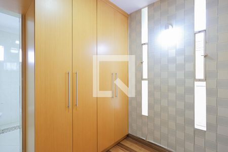 Casa à venda com 212m², 3 quartos e 3 vagasCloset da Suíte