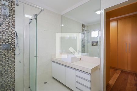 Casa à venda com 212m², 3 quartos e 3 vagasBanheiro da Suíte