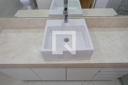 Casa à venda com 212m², 3 quartos e 3 vagasBanheiro