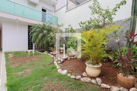 Casa à venda com 212m², 3 quartos e 3 vagasJardim