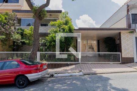 Casa à venda com 462m², 1 quarto e 8 vagasFachada